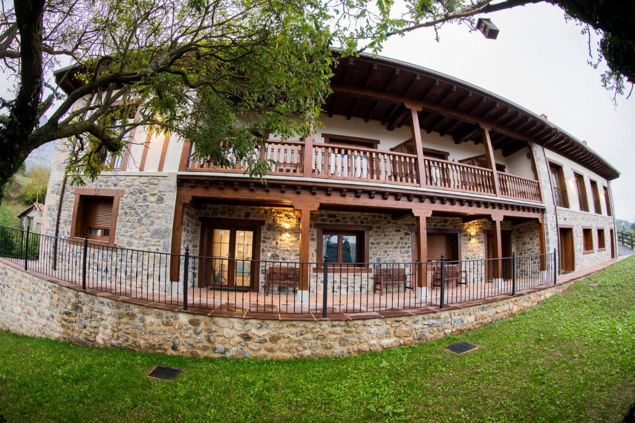 Apartamentos Los Picos De Europa Colio Extérieur photo