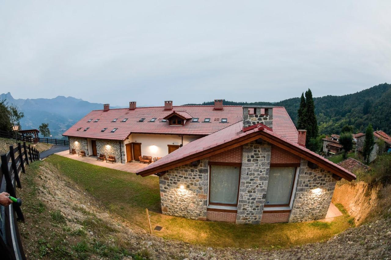 Apartamentos Los Picos De Europa Colio Extérieur photo