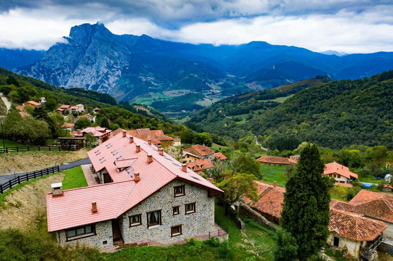 Apartamentos Los Picos De Europa Colio Extérieur photo