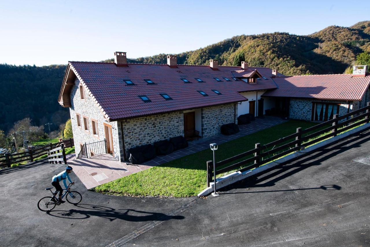 Apartamentos Los Picos De Europa Colio Extérieur photo