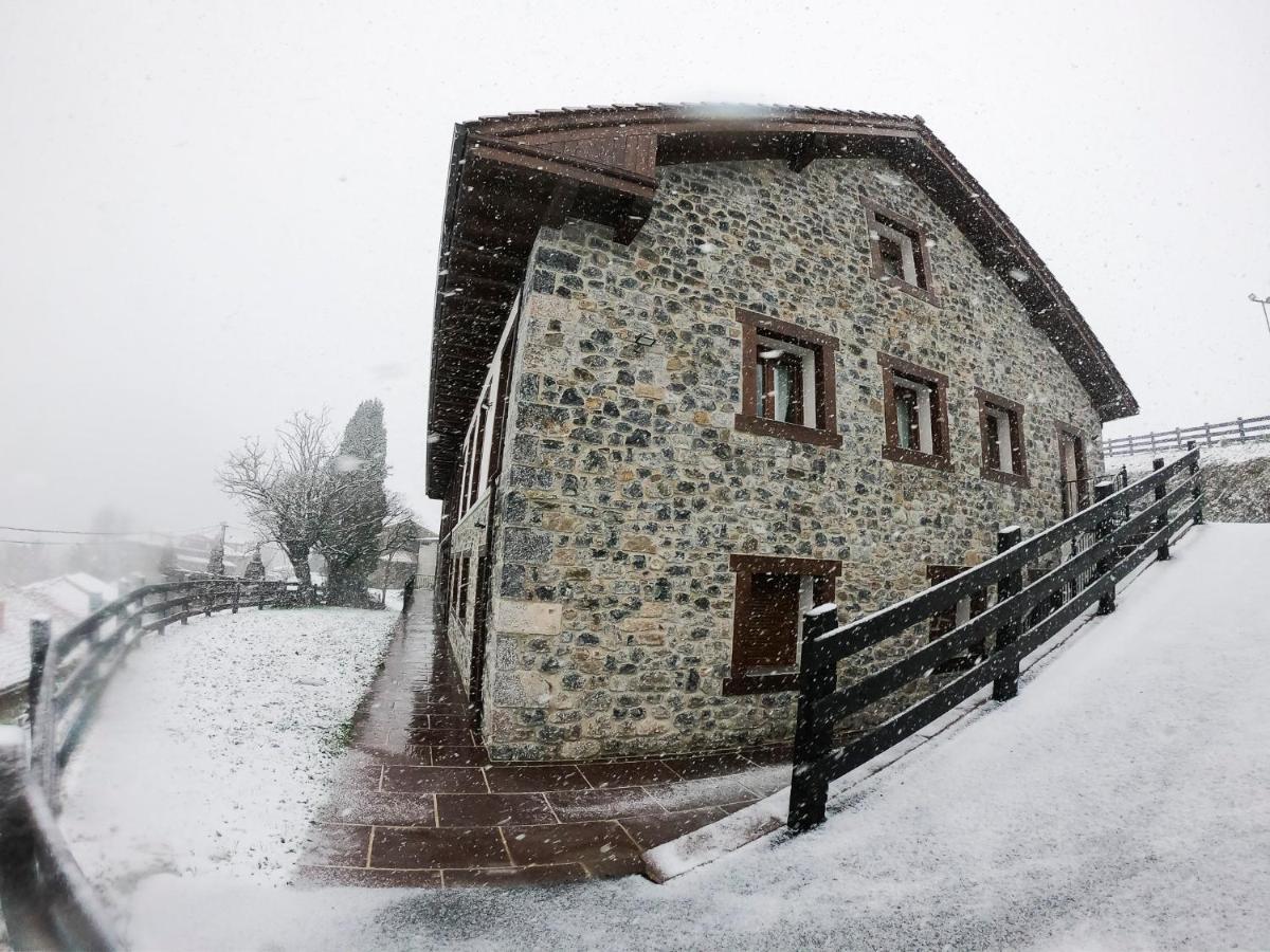 Apartamentos Los Picos De Europa Colio Extérieur photo