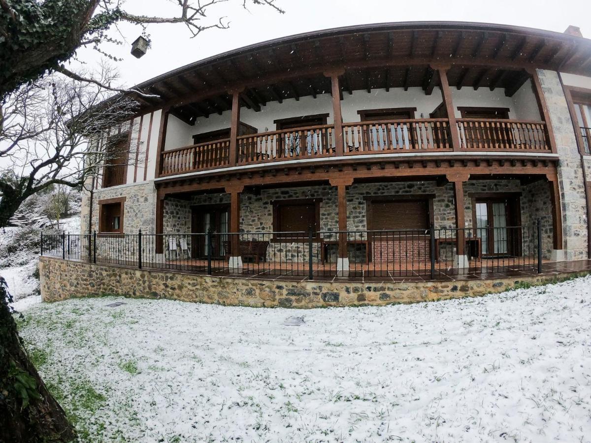 Apartamentos Los Picos De Europa Colio Extérieur photo